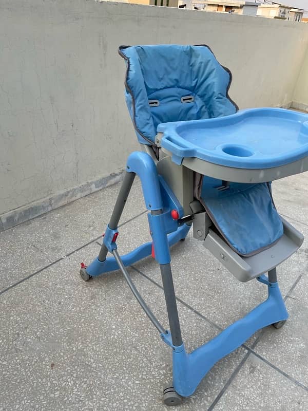 High Chair with adjustable height 1