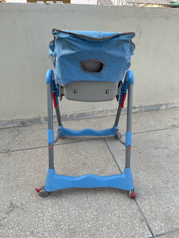 High Chair with adjustable height 2