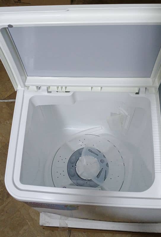 Kenwood semi Automatic Washing Machine 5