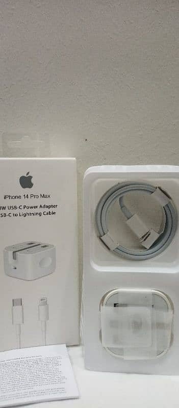 Iphone 20w charger 0