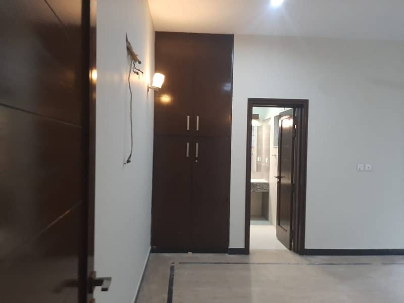 5 Beds 1 Kanal Good Location House for Rent in Ex Air Avenue DHA Phase 8 Airport road Lahore. 5