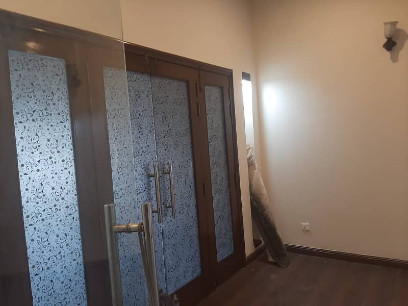 5 Beds 1 Kanal Good Location House for Rent in Ex Air Avenue DHA Phase 8 Airport road Lahore. 9