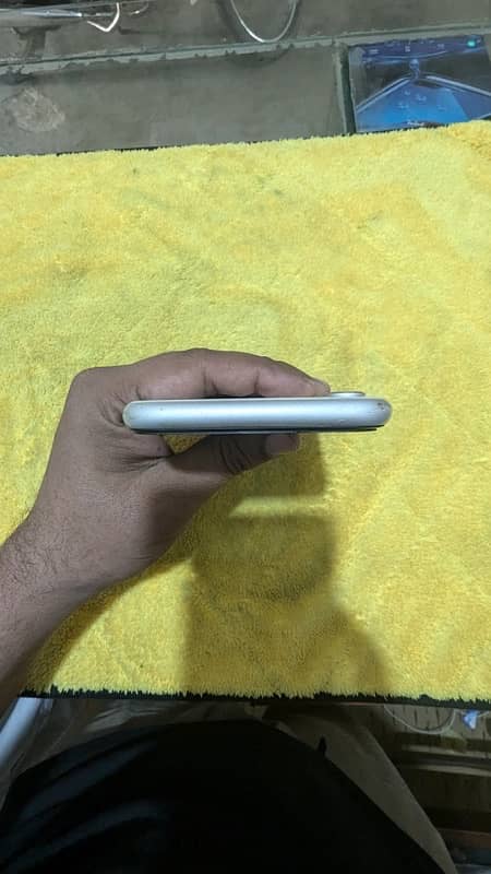 Iphone Xr pta 60000 0