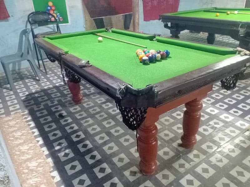 SNOOKER 5X10 AND 3X6 available good conditioned 2