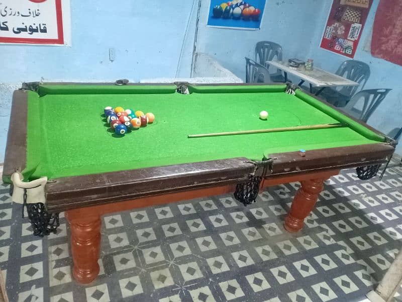 SNOOKER 5X10 AND 3X6 available good conditioned 3