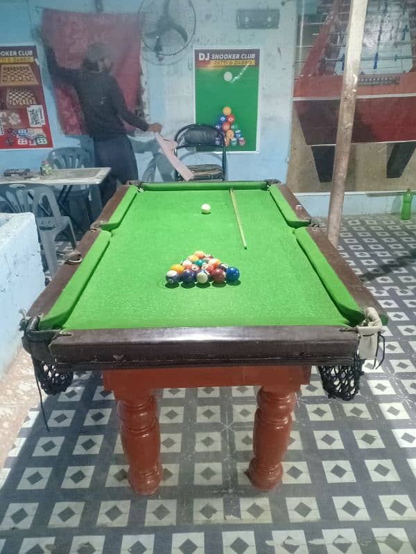 SNOOKER 5X10 AND 3X6 available good conditioned 4