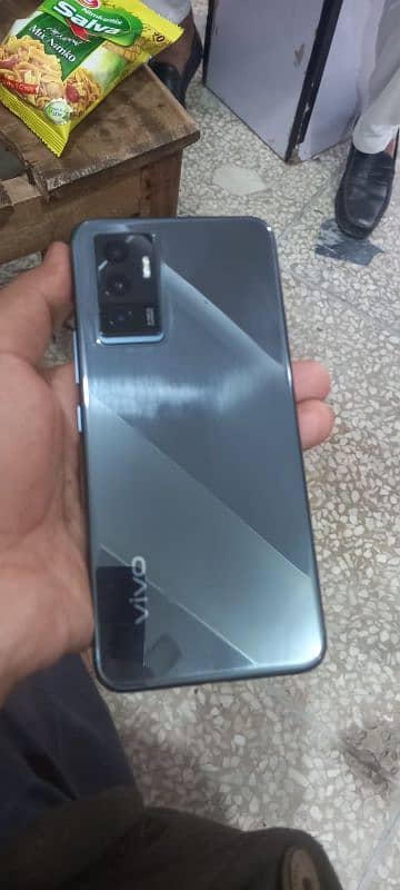 Vivo v 23 e 8