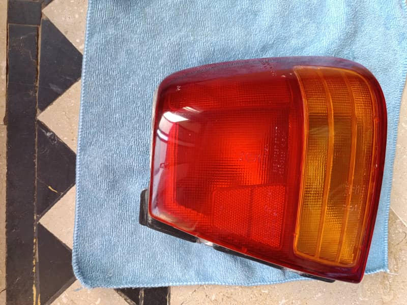 Suzuki Margalla tail light 4