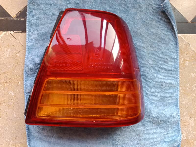 Suzuki Margalla tail light 15