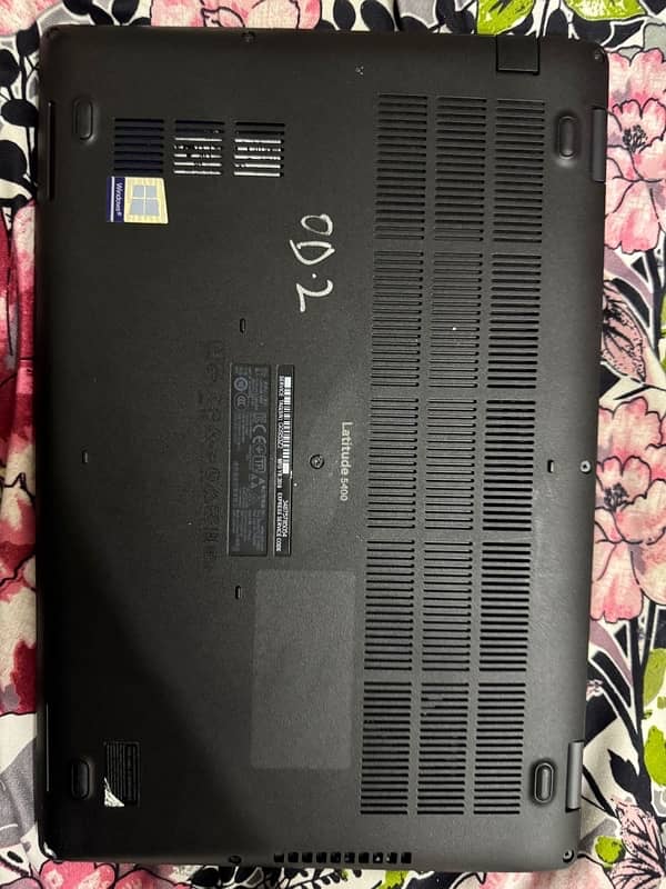 Dell Lattitude 5400 2