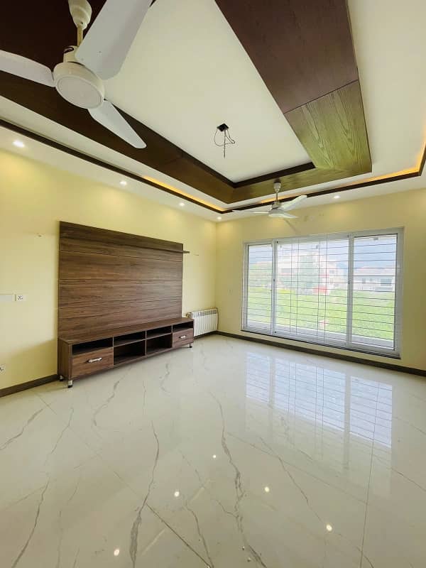 Beautiful Brand New Condition Upper Portion Available For Rent In D12 Islamabad 2