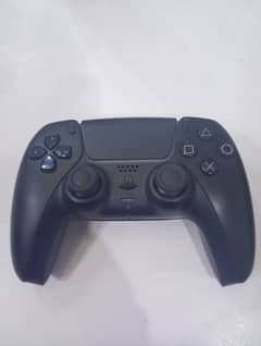 PS5 controller Black ( negotiable )