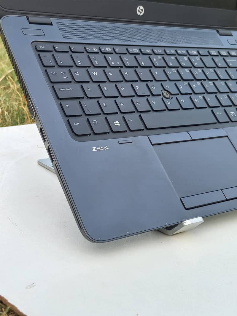 Hp zbook core i7 : 03018531671 7