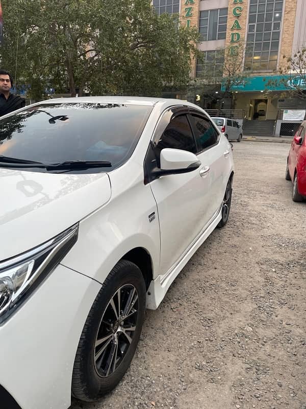 Toyota Corolla Altis 2018 3