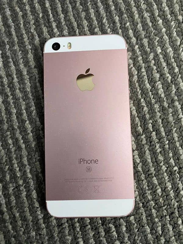 Iphone Se 2016 with box 0