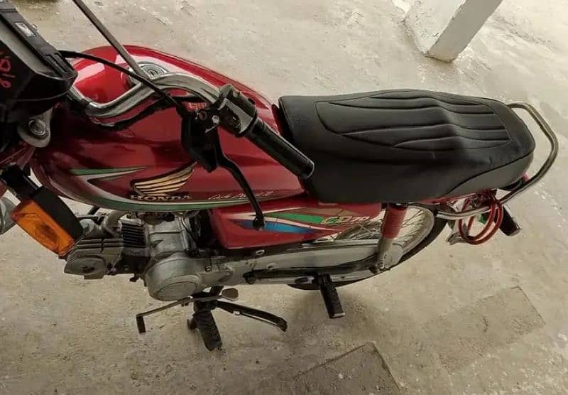 Honda cd70 2015mxdl total genuine all ok 0