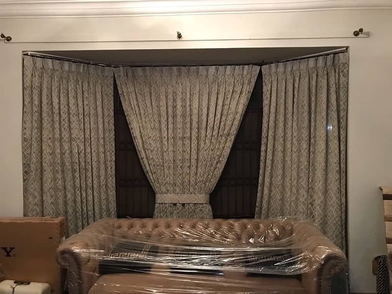 all types of curtains and blinds are available 17