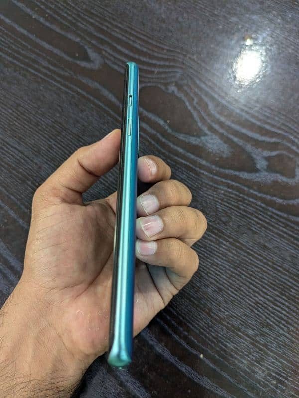 OnePlus 8 4