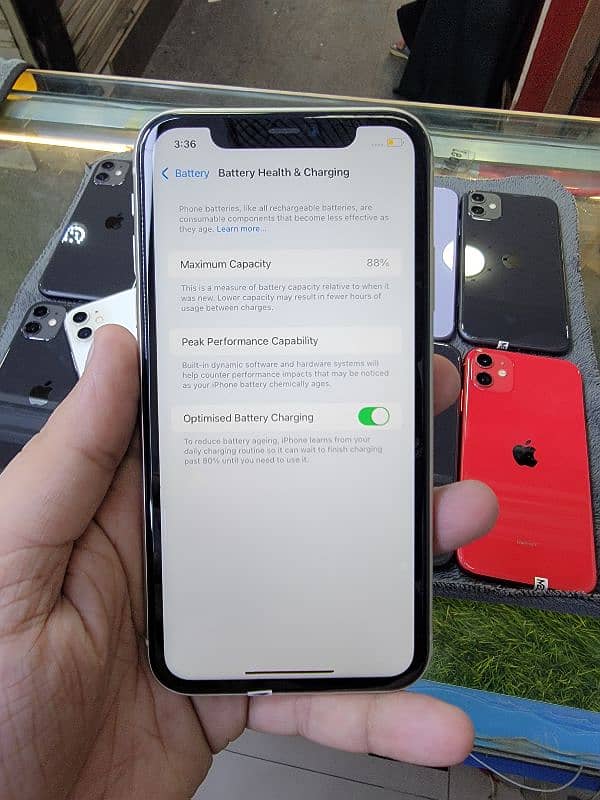 IPHONE 11 128GB 100% BATTERY HEALTH AND 80% ABOVE ALSO JV NON PTA NON 10