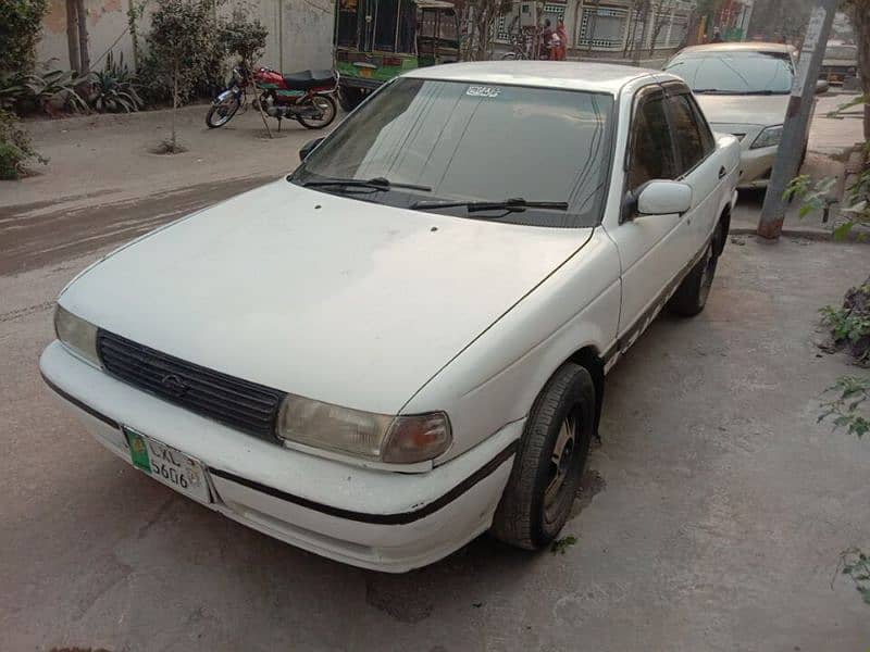 Nissan Sunny 1991 4