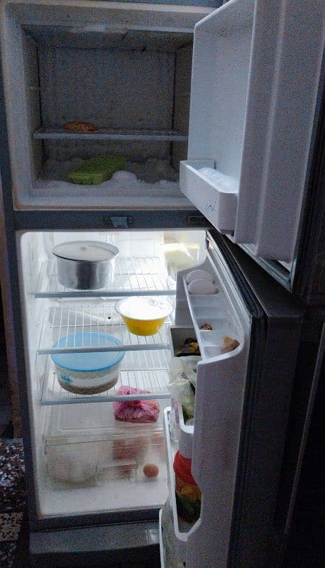 Dawalance fridge 0