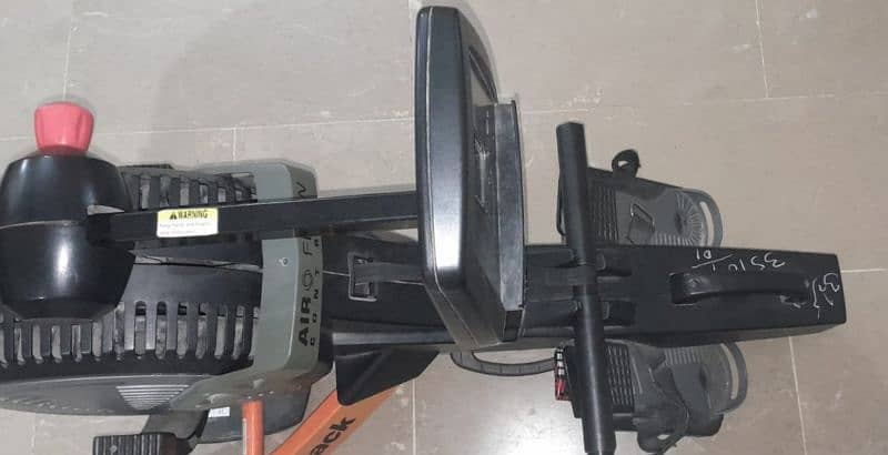 Nordic track RW200 Rowing machine 1