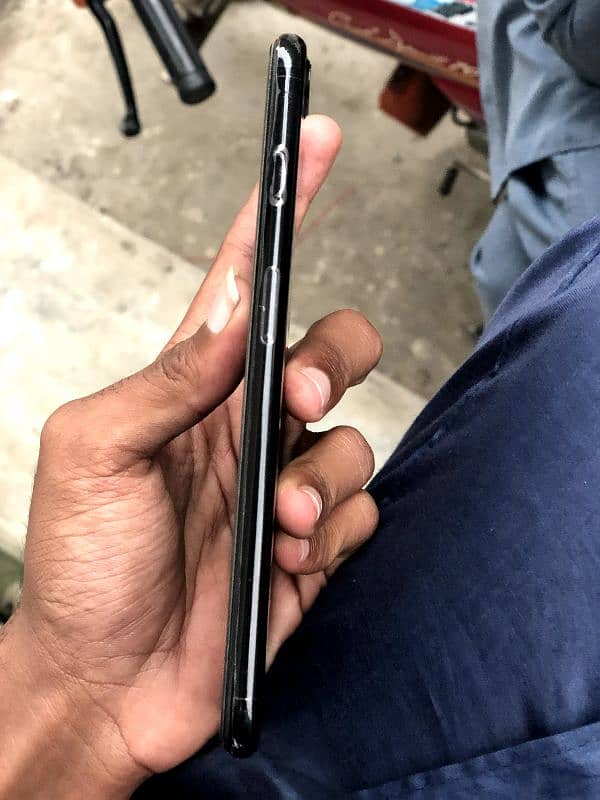 I phone 7 plus /128 gb / pta approved/ 4