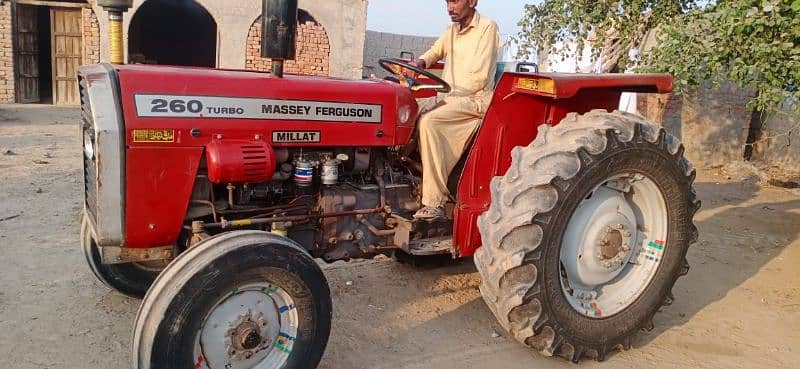 Tractor massey 260 1