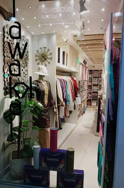 (SHOPS FOR SALE PRIME LOCATION KARACHI) ALL READY RENTED 2