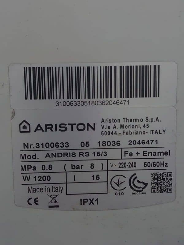 electric gysers ariston Italy 1