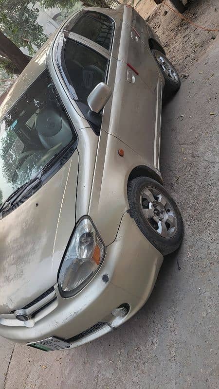 Toyota Platz 2002 (65% original paint ) fl great 5