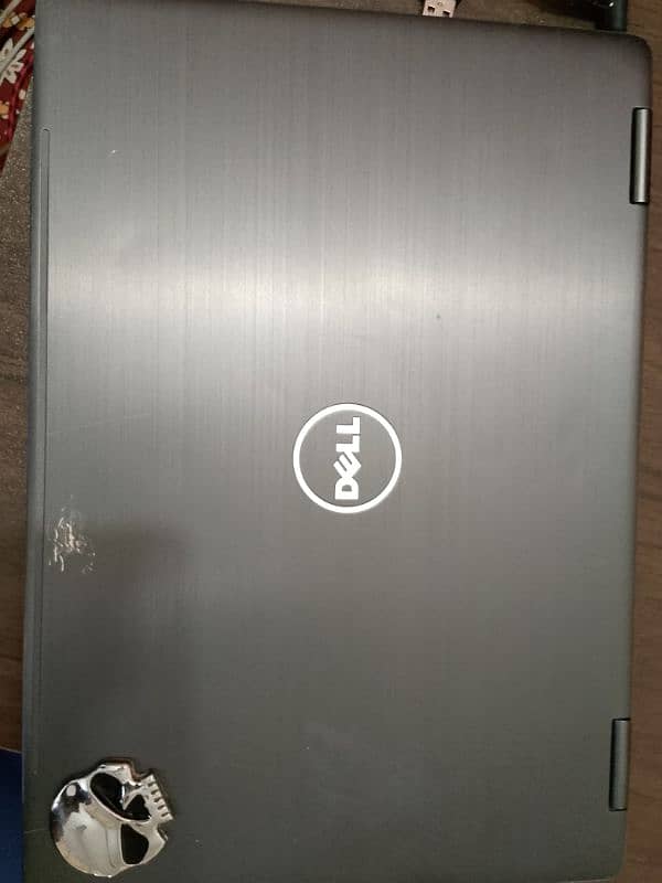 Dell Laptop 3379 2