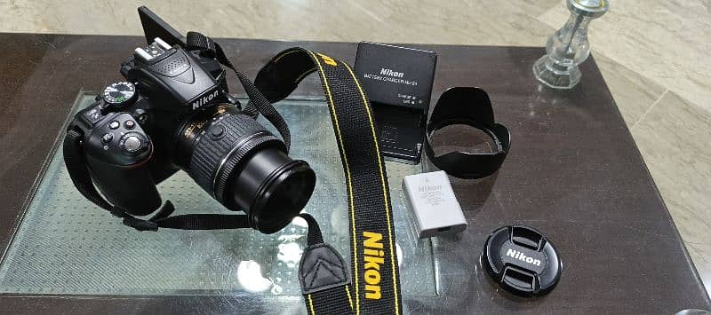 Nikon D5300 DSLR (10/10) condition purchased from Dubai 0