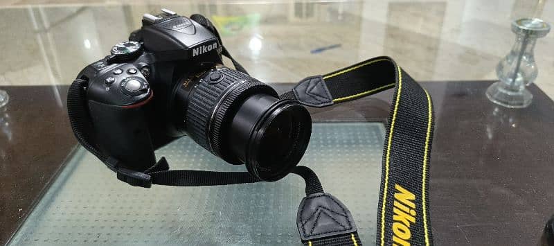 Nikon D5300 DSLR (10/10) condition purchased from Dubai 5