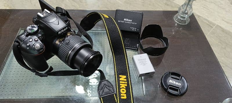 Nikon D5300 DSLR (10/10) condition purchased from Dubai 6