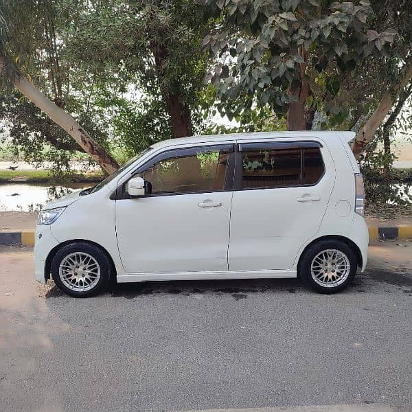 Suzuki Wagon R Stingray 2015 1