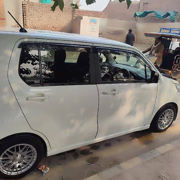 Suzuki Wagon R Stingray 2015 4