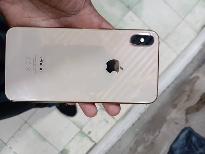 iPhone XS Max 5