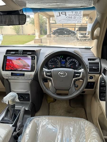 Toyota PradoTx-L  2018 Beige Room 7