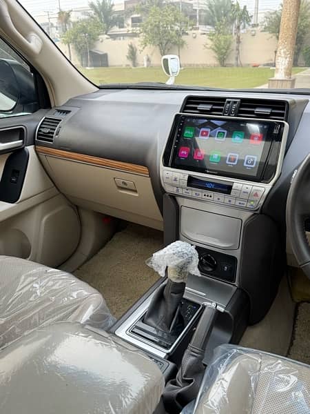 Toyota PradoTx-L  2018 Beige Room 8