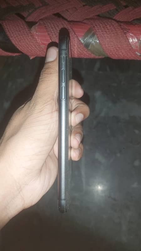 iPhone 11 jv 128gb 0