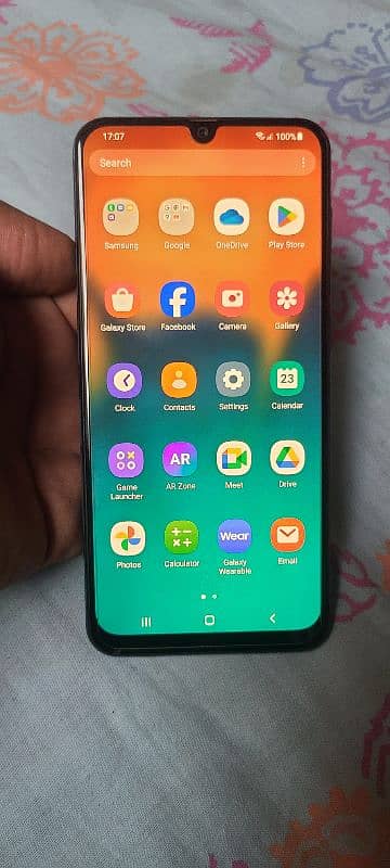 Samsung galaxy a30 4/64 sealed complete 6