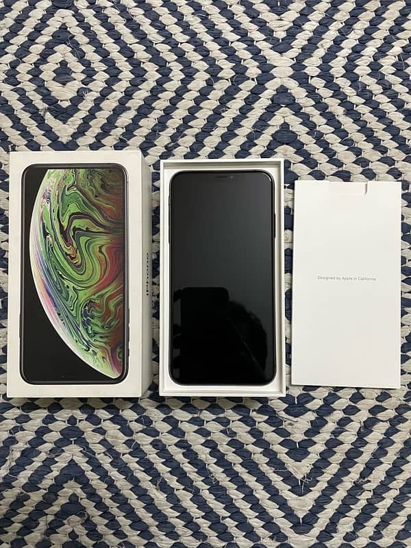 iphone xs max 1