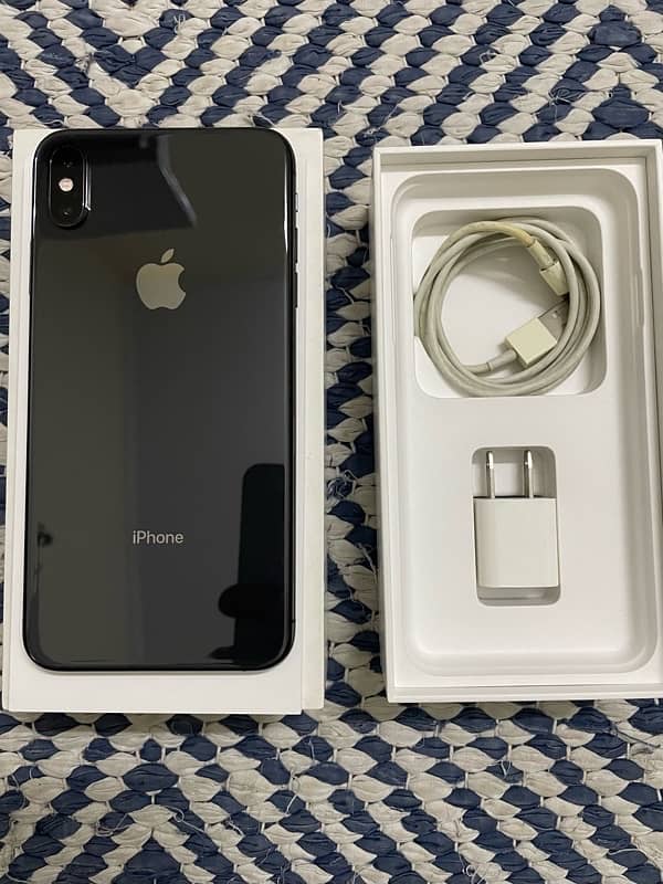 iphone xs max 2