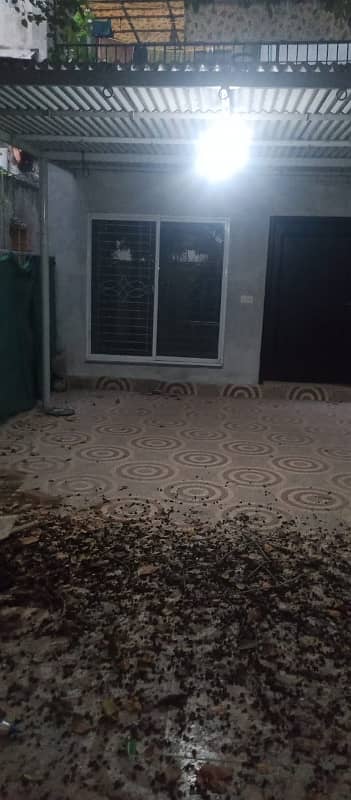 Iqbal Town 8 Marla. Ground Floor Tile Flooring Falte For Family At Chanab Block 0