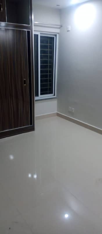 Iqbal Town 8 Marla. Ground Floor Tile Flooring Falte For Family At Chanab Block 7