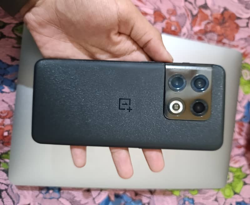 One Plus 10 Pro 5G (12/256) 0