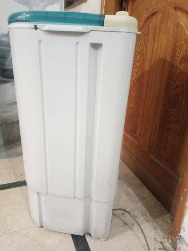 Haier spiner Dryer Model HWS6050 1