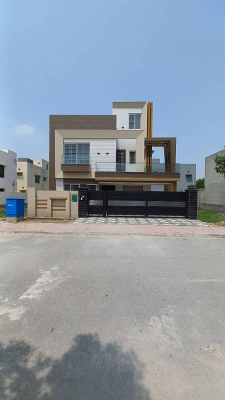 10 Marla Villa Available For Rent In Bahria Orchard 2