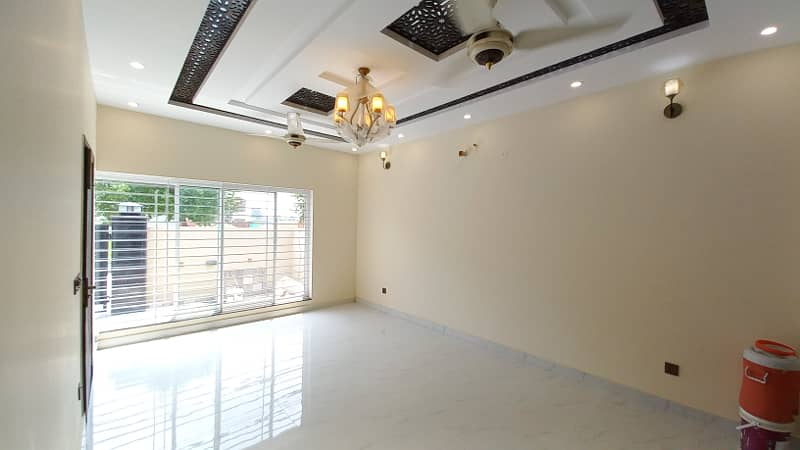 10 Marla Villa Available For Rent In Bahria Orchard 8